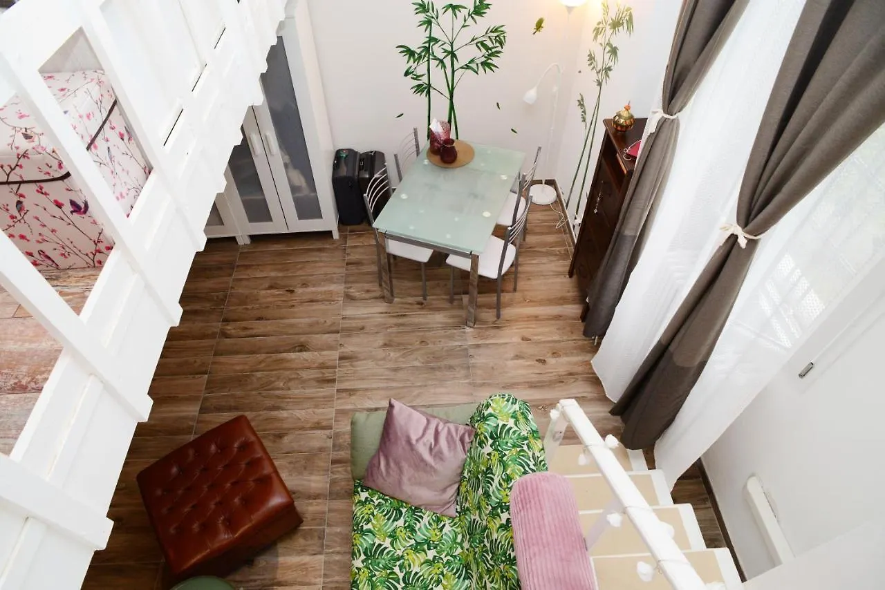 Appartamento Comfortable, Silent And Charming Loft By The Navigli Milano Italia