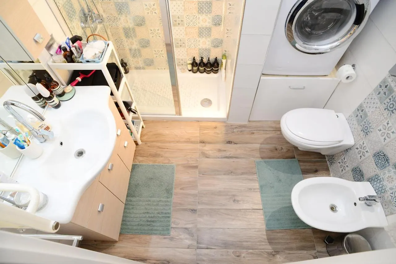 Comfortable, Silent And Charming Loft By The Navigli Milano Italia